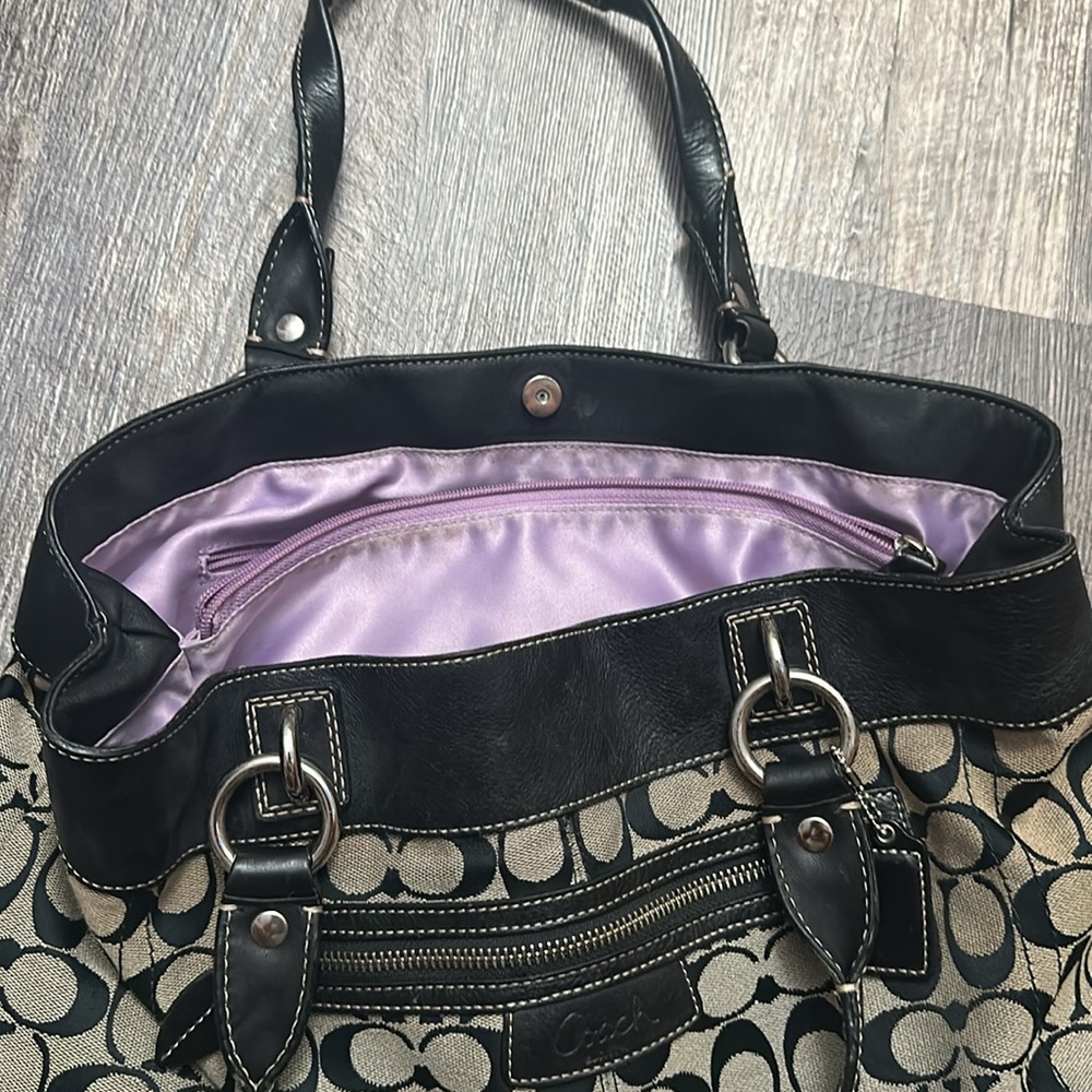 Coach Black and Tan Shoulder Bag - Picture 4 of 4